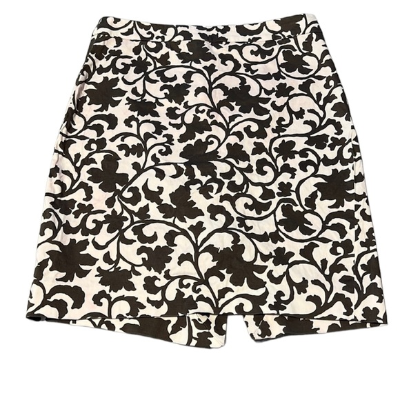 J. Crew Dresses & Skirts - J. Crew Stretch Floral Pattern A-Line Mini Skirt With Zipper Size 6